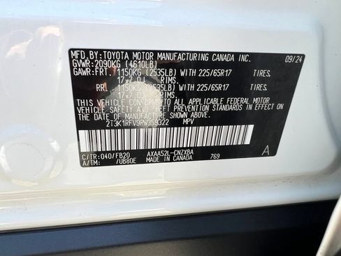 Certified 2024 Toyota RAV4 LE FWD image 40
