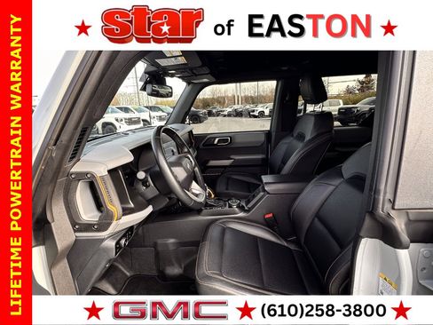 Used 2023 Ford Bronco Badlands image 14