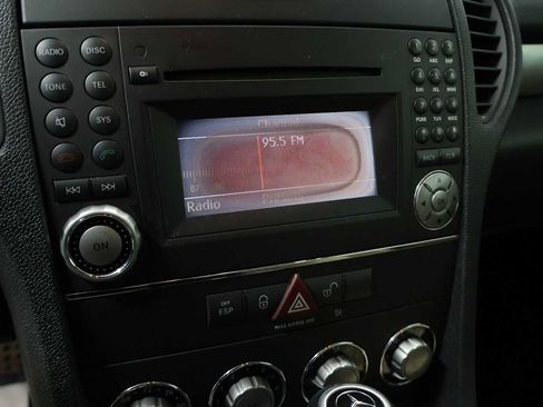 Used 2009 Mercedes-Benz SLK 300 image 25