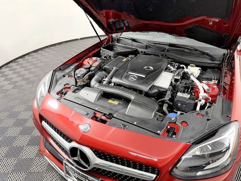 Used 2019 Mercedes-Benz SLC 300 image 19