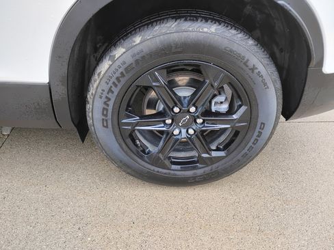 Used 2024 Chevrolet Blazer LT w/ Convenience Package FWD image 32