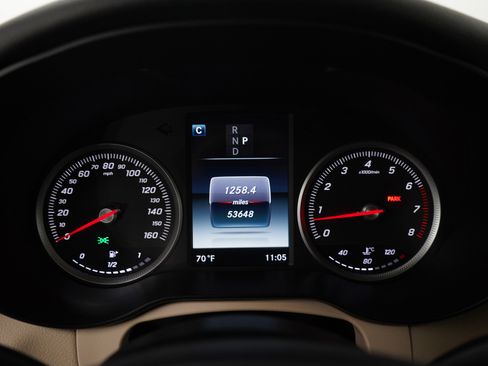 Used 2016 Mercedes-Benz GLC 300 4MATIC image 30