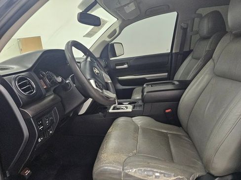 Used 2014 Toyota Tundra SR5 w/ SR5 Upgrade Package image 10