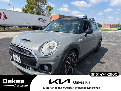 Used 2016 MINI Cooper Clubman S FWD image 1