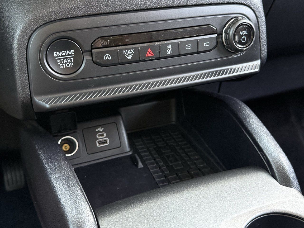 Certified 2025 Ford Bronco Sport Outer Banks AWD/4WD image 19