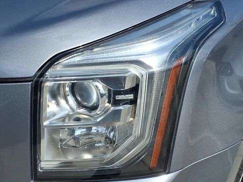Used 2020 GMC Yukon SLT w/ Open Road Package RWD image 11