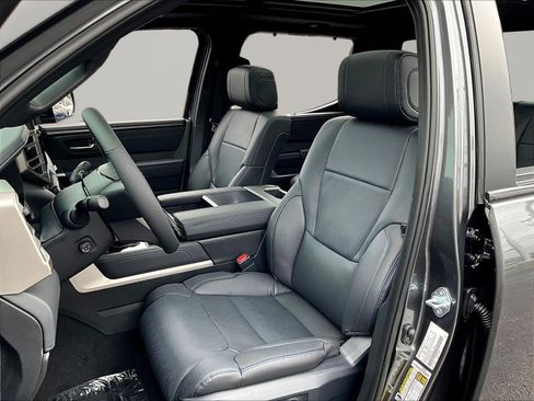 New 2026 Toyota Tundra Platinum AWD/4WD image 17