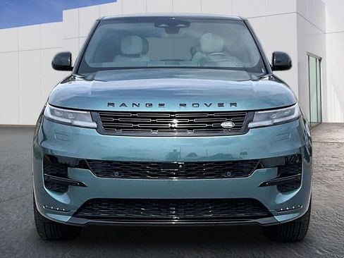Used 2025 Land Rover Range Rover Sport Dynamic SE AWD/4WD image 10