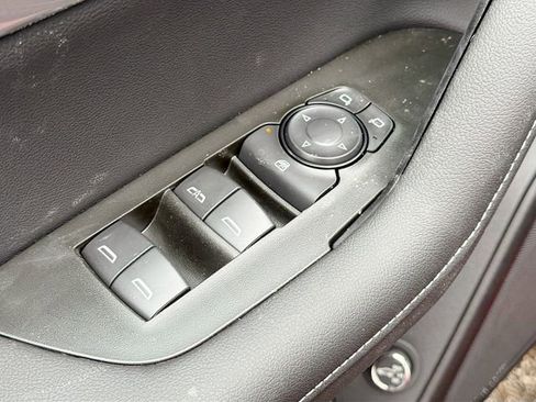 New 2026 Chevrolet Blazer LT w/ Convenience Package image 17