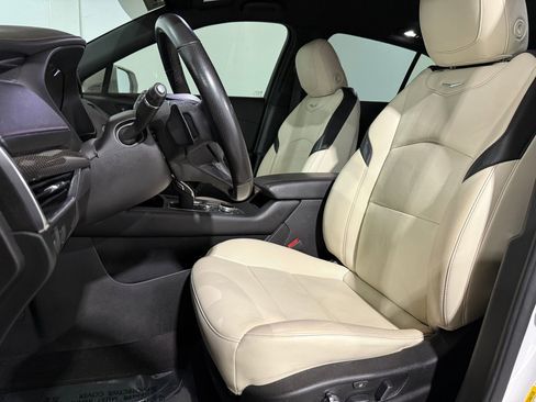 Used 2020 Cadillac XT4 Sport image 5