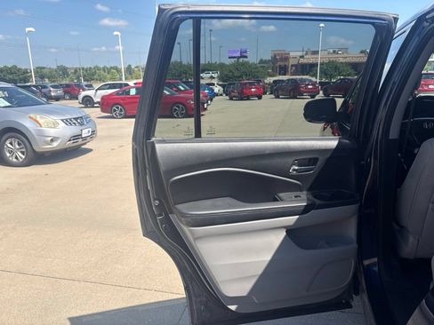 Used 2016 Honda Pilot EX image 34