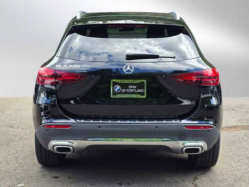 Used 2025 Mercedes-Benz GLA 250 image 4