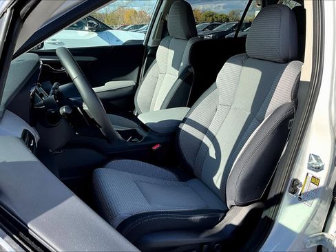 New 2025 Subaru Outback Premium image 9
