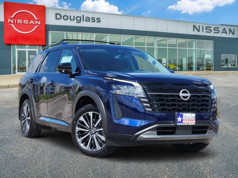 New 2026 Nissan Pathfinder Platinum w/ Cargo Package FWD image 1