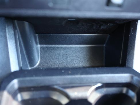 Used 2017 Toyota Tacoma SR5 w/ Tow Package image 31