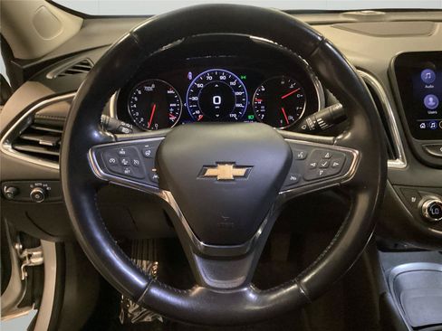 Used 2021 Chevrolet Malibu Premier FWD image 22