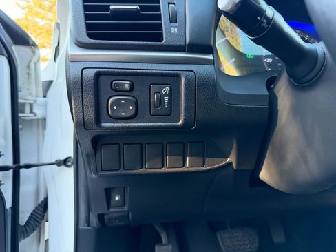 Used 2014 Lexus CT 200h image 15