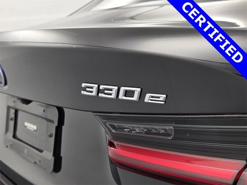 Certified 2023 BMW 330e w/ Premium Package image 22