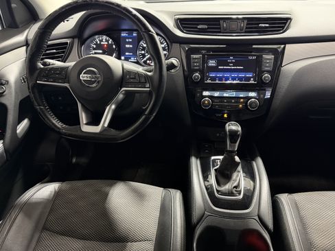 Used 2020 Nissan Rogue Sport SV w/ Technology Package image 20