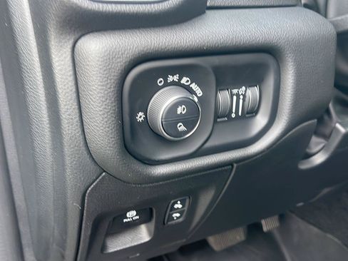 Used 2025 RAM 1500 Big Horn RWD image 16