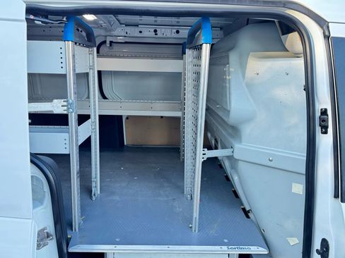 Used 2015 Ford Transit Connect XL image 14