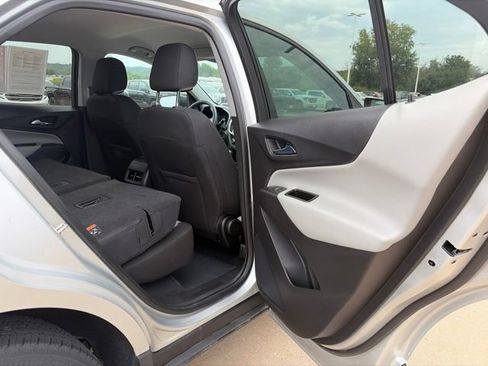 Used 2021 Chevrolet Equinox LS w/ LS Convenience Package AWD/4WD image 41