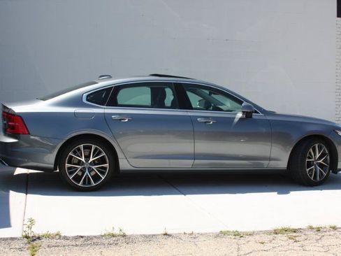 Used 2018 Volvo S90 T6 Momentum w/ Convenience Package AWD/4WD image 5