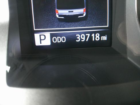 Used 2023 Toyota Tacoma SR5 w/ Technology Package image 23