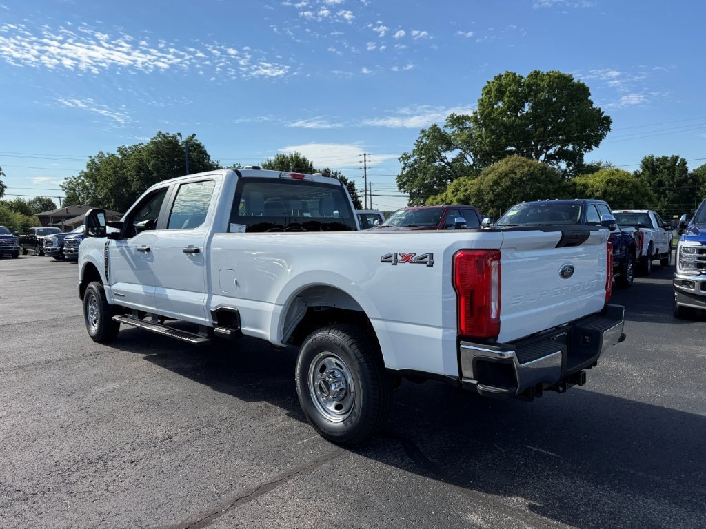 New 2026 Ford F350 XL w/ XL Chrome Package AWD/4WD image 4