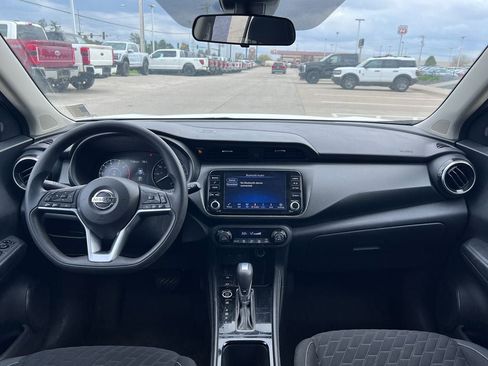 Used 2021 Nissan Kicks SV FWD image 26