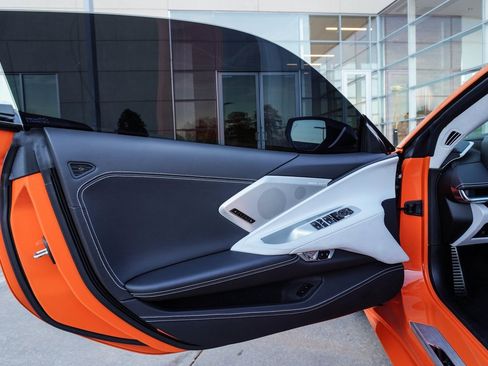 Used 2024 Chevrolet Corvette Stingray Premium Conv w/ Z51 Performance Package image 37