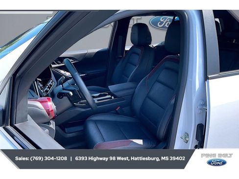 Used 2025 Chevrolet Equinox RS w/ Convenience Package III FWD image 18