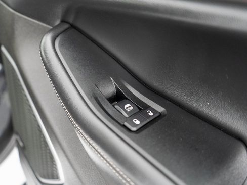 Used 2024 Jeep Grand Cherokee Limited 4xe image 9