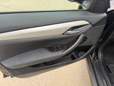 Used 2013 BMW X1 xDrive28i image 10