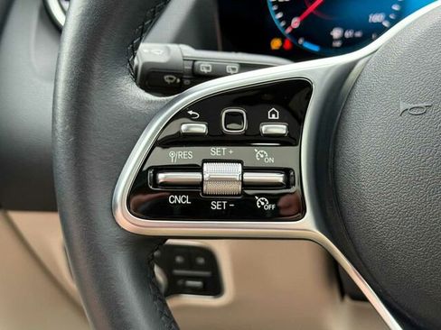 Certified 2022 Mercedes-Benz GLA 250 image 29