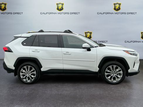 Used 2025 Toyota RAV4 XLE Premium FWD image 6