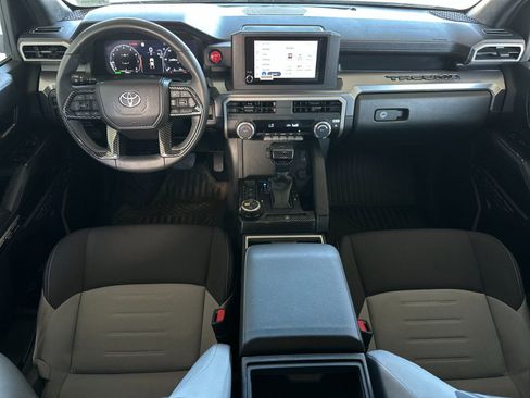 Used 2025 Toyota Tacoma TRD Off-Road AWD/4WD image 12