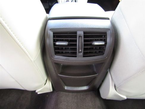 Used 2016 Buick Regal image 25