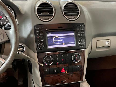 Used 2011 Mercedes-Benz ML 350 2WD image 6