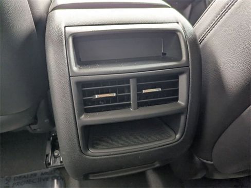 Used 2017 Cadillac XT5 Luxury image 25