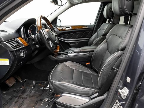 Used 2014 Mercedes-Benz GL 550 4MATIC image 14