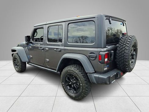Used 2023 Jeep Wrangler Unlimited w/ Cold Weather Group AWD/4WD image 7