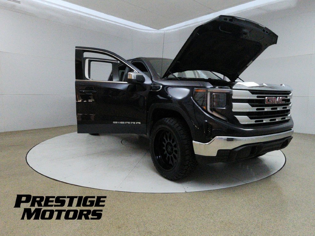 Used 2023 GMC Sierra 1500 SLE w/ Enhanced Capability Package AWD/4WD image 9