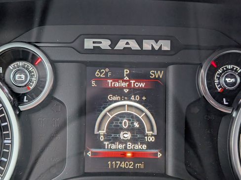 Used 2019 RAM 1500 Big Horn image 12
