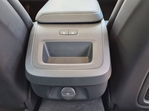 Certified 2025 Volvo S60 B5 Plus AWD/4WD image 16