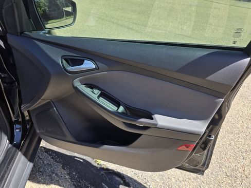 Used 2013 Ford Focus SE FWD image 18