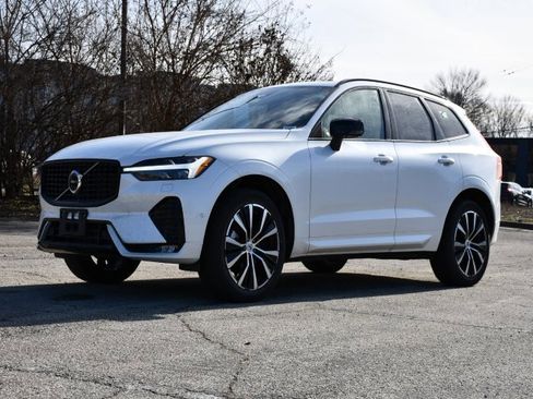 Certified 2025 Volvo XC60 B5 Plus w/ Climate Package image 3