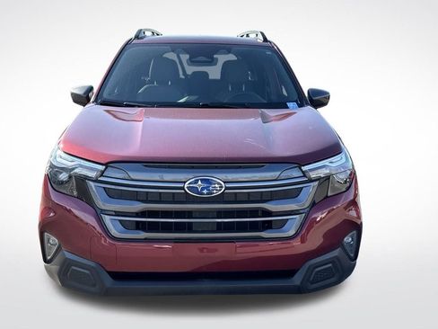 Used 2025 Subaru Forester Premium w/ Convenience Package #2 image 9