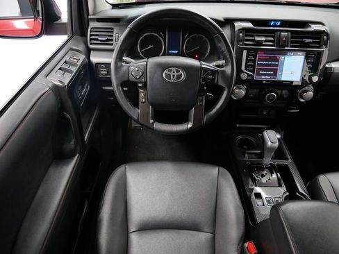 Used 2024 Toyota 4Runner TRD Off-Road Premium image 17