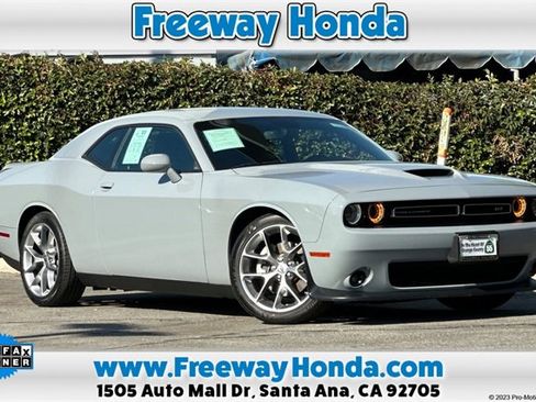 Used 2022 Dodge Challenger GT image 1